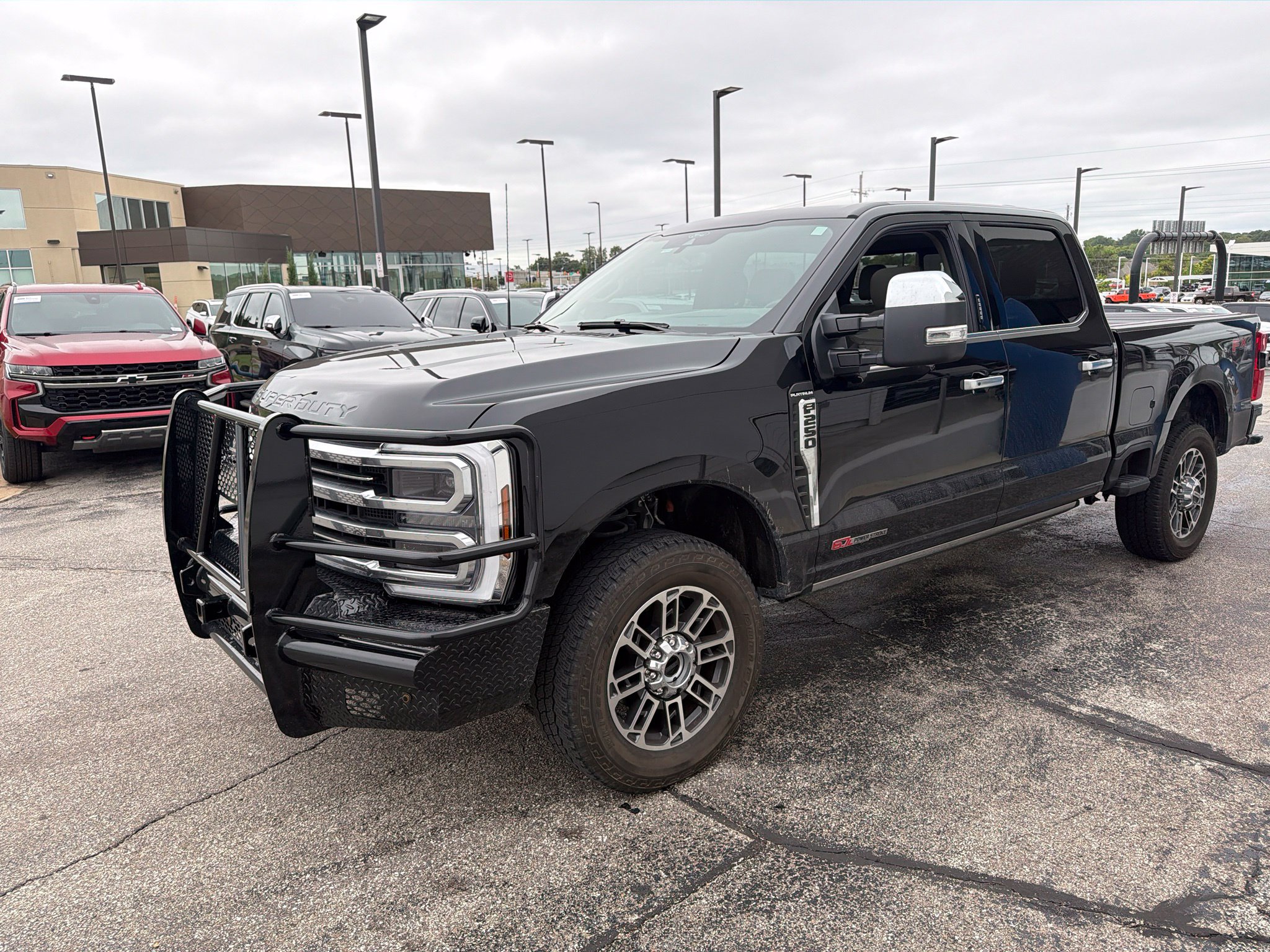 Used 2026 Ford F250 Platinum w/ Platinum Plus Package AWD/4WD image 2