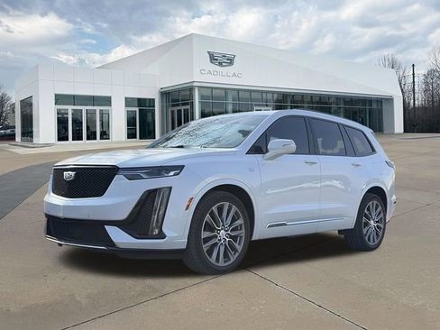 Used 2021 Cadillac XT6 Sport image 11