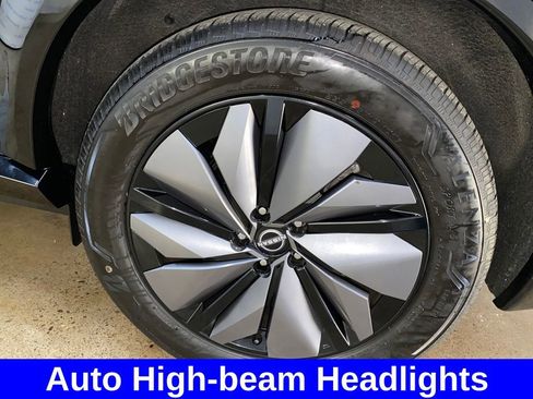 Used 2023 Nissan Ariya AWD image 15