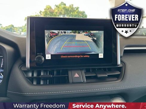 Used 2025 Toyota RAV4 XLE FWD image 27