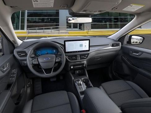 New 2025 Ford Escape Base w/ Class II Trailer Tow Package image 9