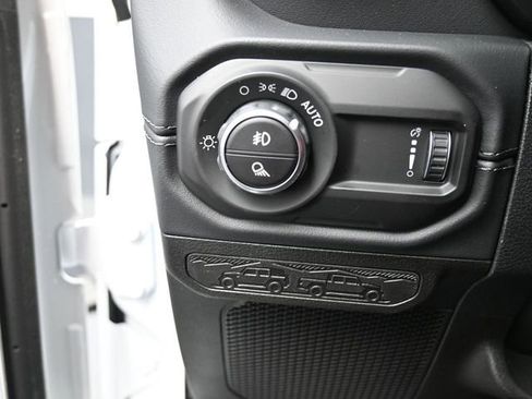 New 2026 Jeep Gladiator Sport image 13