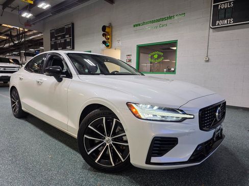 Used 2023 Volvo S60 T8 Plus image 14