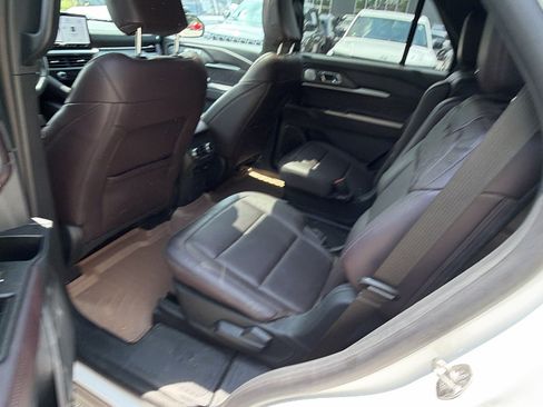 Used 2025 Ford Explorer Platinum w/ Ultimate Package RWD image 24