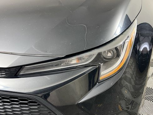 Used 2021 Toyota Corolla LE FWD image 11