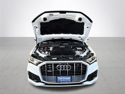 Used 2023 Audi Q7 2.0T Premium w/ Towing Package AWD/4WD image 23