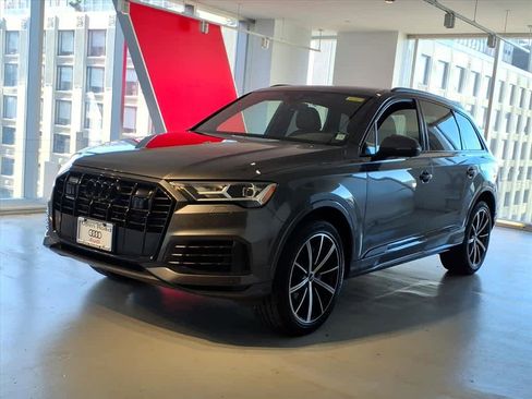 Used 2022 Audi Q7 Premium Plus image 1