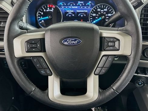 Used 2021 Ford F250 Lariat w/ Lariat Ultimate Package AWD/4WD image 14