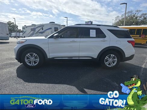 Used 2020 Ford Explorer XLT w/ Equipment Group 202A image 8