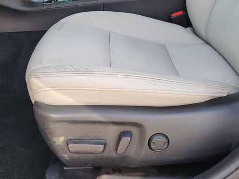 Used 2015 Toyota Avalon XLE Premium image 29