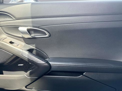 Used 2014 Porsche Boxster S image 17