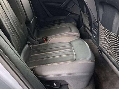 Used 2021 Audi Q5 2.0T Premium w/ Convenience Package image 16