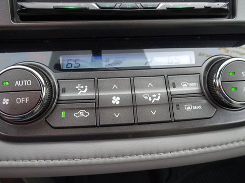 Used 2014 Toyota RAV4 Limited AWD/4WD image 28
