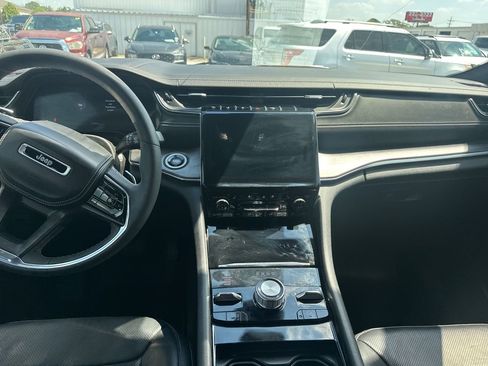 Used 2023 Jeep Grand Cherokee L Overland image 10