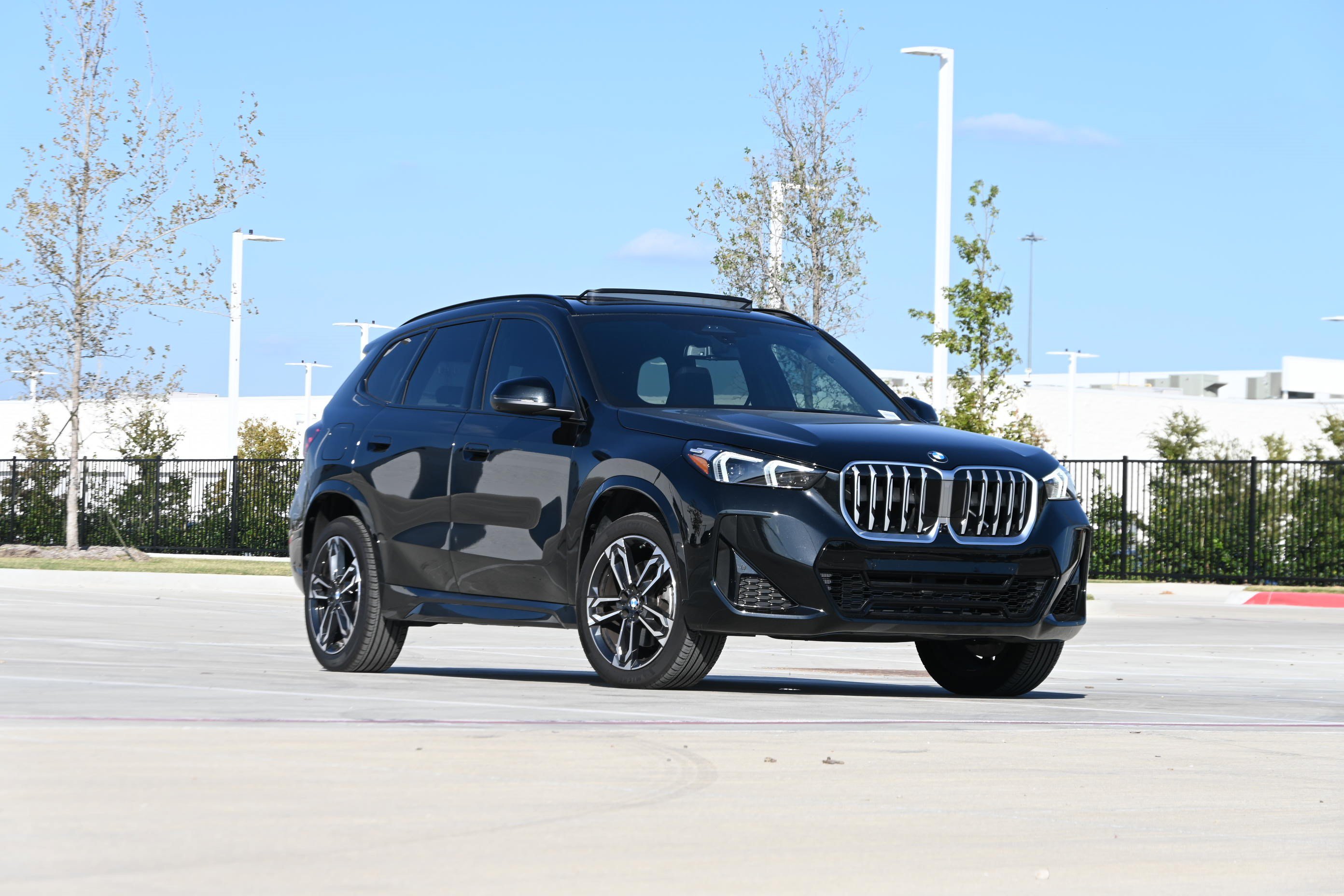 Used 2026 BMW X1 xDrive28i w/ Technology Package AWD/4WD image 2