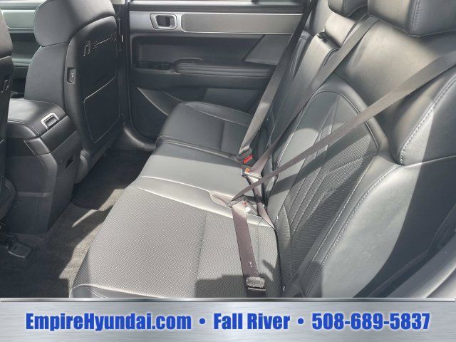 Used 2026 Hyundai Santa Fe SEL AWD/4WD image 14