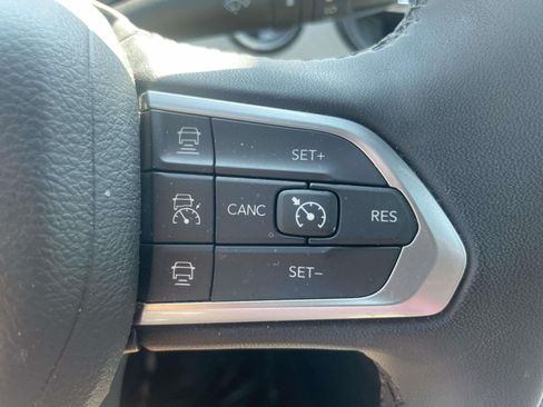 Used 2025 Jeep Compass Limited AWD/4WD image 21