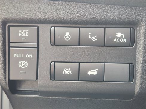 New 2026 Nissan Leaf Platinum+ image 16