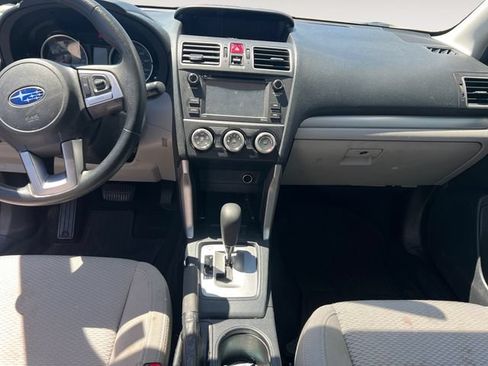 Used 2018 Subaru Forester 2.5i AWD/4WD image 11