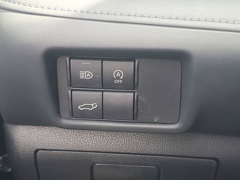 Used 2023 Toyota Highlander LE image 22