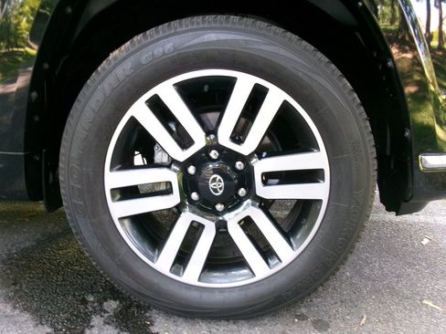 Used 2024 Toyota 4Runner Limited RWD image 45