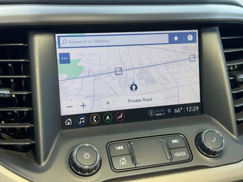 Used 2023 GMC Acadia Denali w/ Denali Ultimate Package image 24