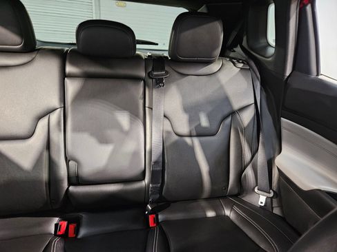 Used 2025 Jeep Compass Limited AWD/4WD image 14
