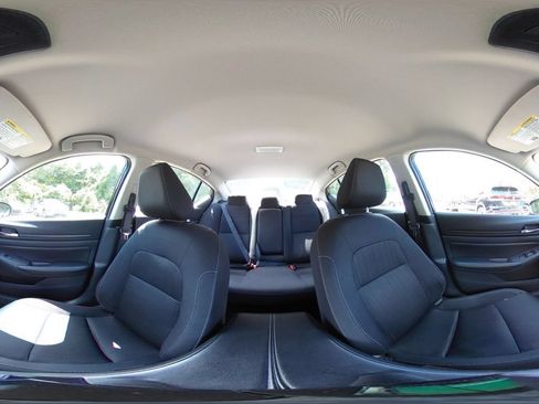 Used 2025 Nissan Altima 2.5 SV FWD image 42
