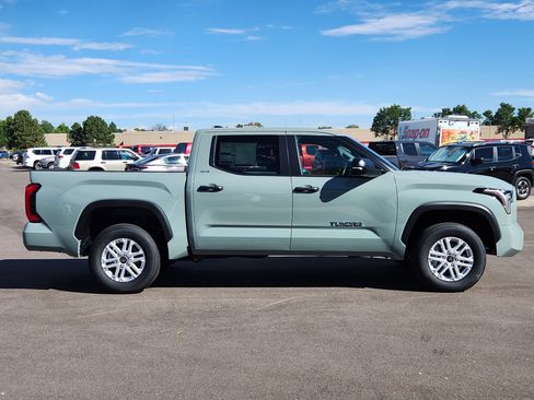 New 2026 Toyota Tundra SR5 w/ SR5 Convenience Package image 2