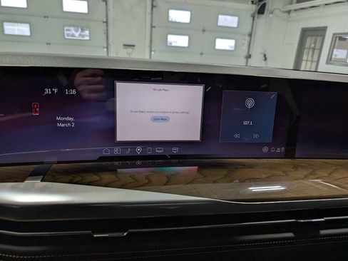 New 2026 Cadillac Escalade Platinum Sport w/ LPO, ONYX Package image 23