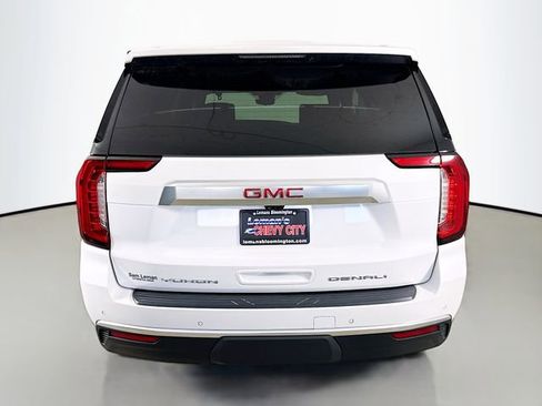 Used 2024 GMC Yukon Denali w/ Advanced Technology Package AWD/4WD image 9