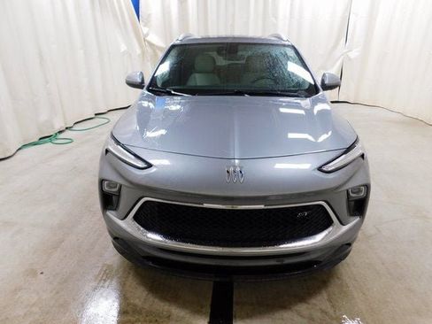 Used 2024 Buick Encore GX Sport Touring image 4