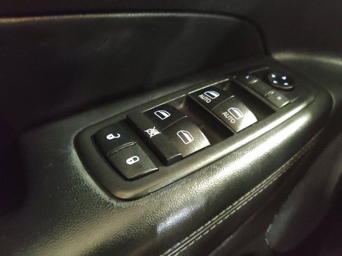 Used 2019 Jeep Grand Cherokee Laredo RWD image 27