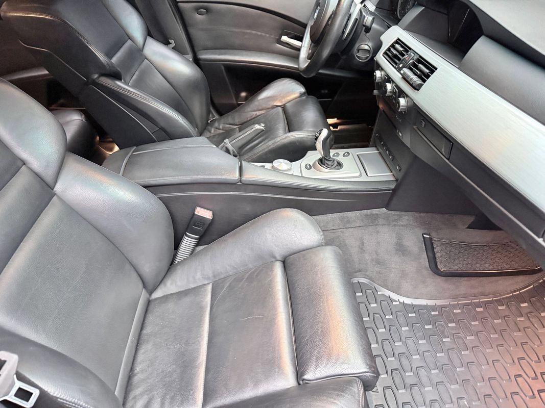 Used 2006 BMW M5 RWD image 12