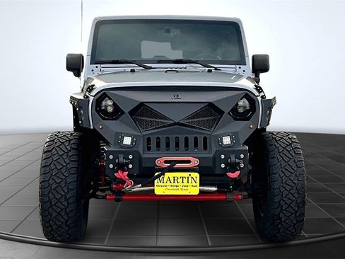 Used 2016 Jeep Wrangler Unlimited Sahara w/ Max Tow Package image 3