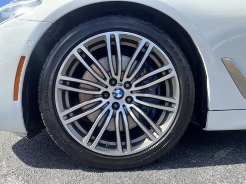 Used 2018 BMW M550i xDrive M550i xDrive AWD 4dr Sedan image 12