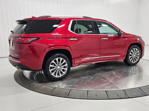 Used 2023 Chevrolet Traverse Premier image 5