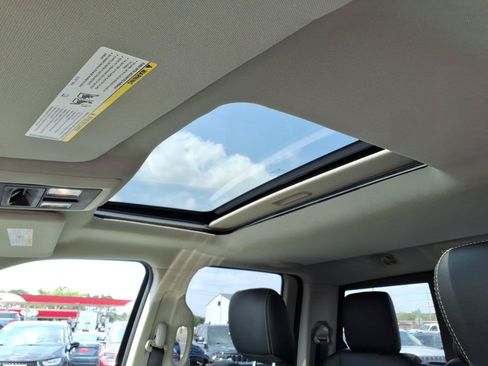 Used 2015 RAM 1500 Laramie w/ Convenience Group AWD/4WD image 17
