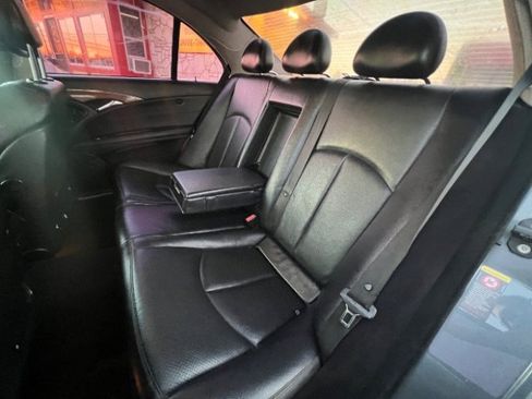 Used 2008 Mercedes-Benz E 350 Luxury image 11