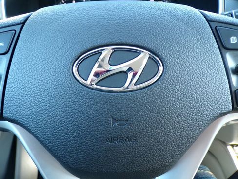 Used 2019 Hyundai Tucson Value image 24