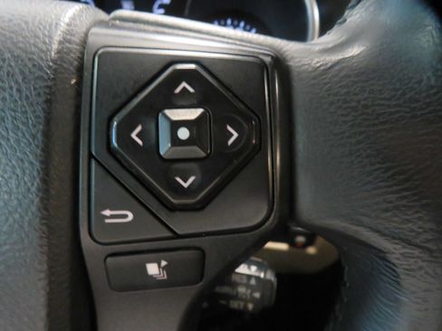 Used 2018 Toyota Sequoia Limited w/ Safety & Convenience Package AWD/4WD image 37