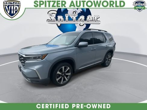 Used 2025 Honda Pilot Touring image 4