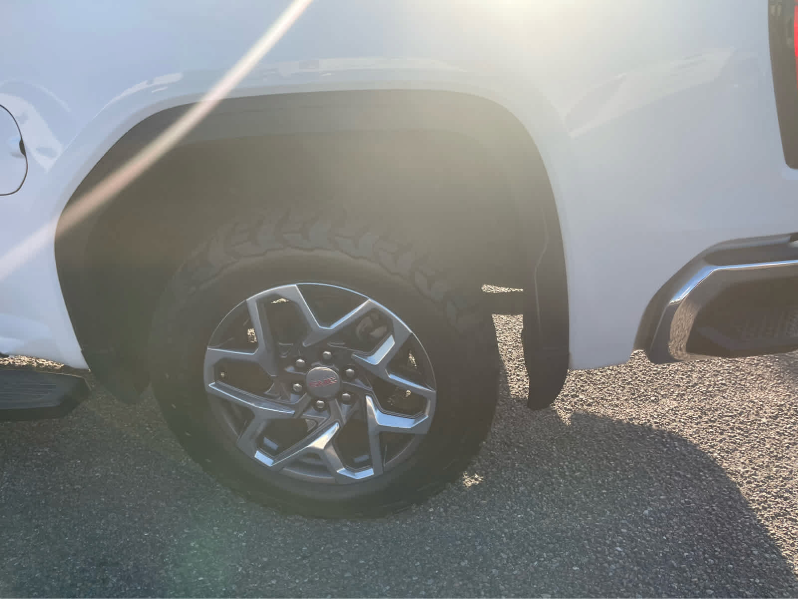 Used 2022 GMC Sierra 1500 SLT w/ SLT Premium Plus Package AWD/4WD image 12