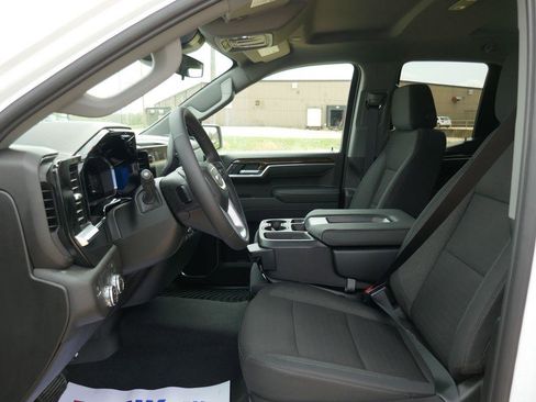 New 2026 GMC Sierra 1500 SLE RWD image 15