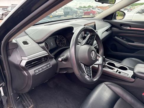 Used 2023 Nissan Altima 2.0 SR AWD/4WD image 8