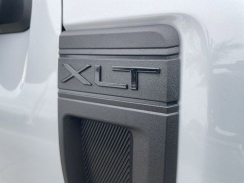 New 2025 Ford Maverick XLT w/ XLT Luxury Package image 29