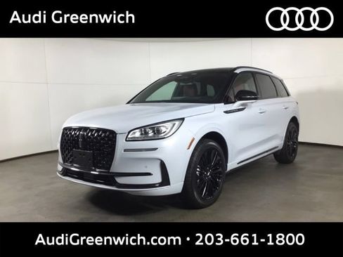 Used 2025 Lincoln Corsair Reserve w/ Equipment Group 202A AWD/4WD image 3