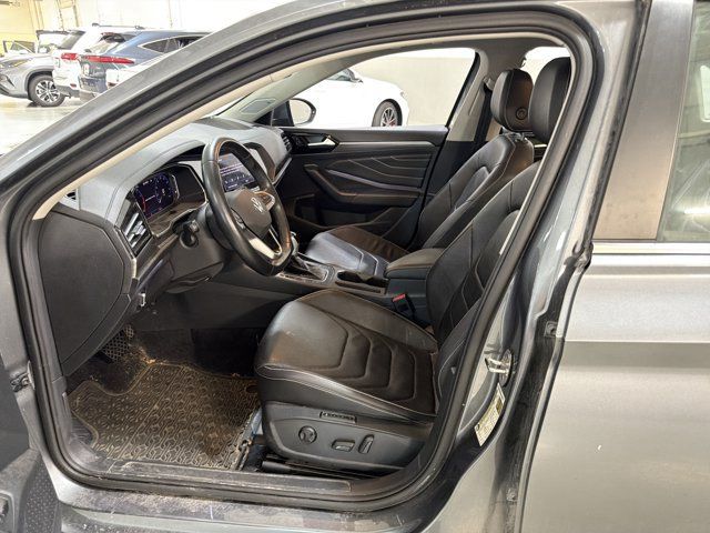 Used 2023 Volkswagen Jetta SEL FWD image 6