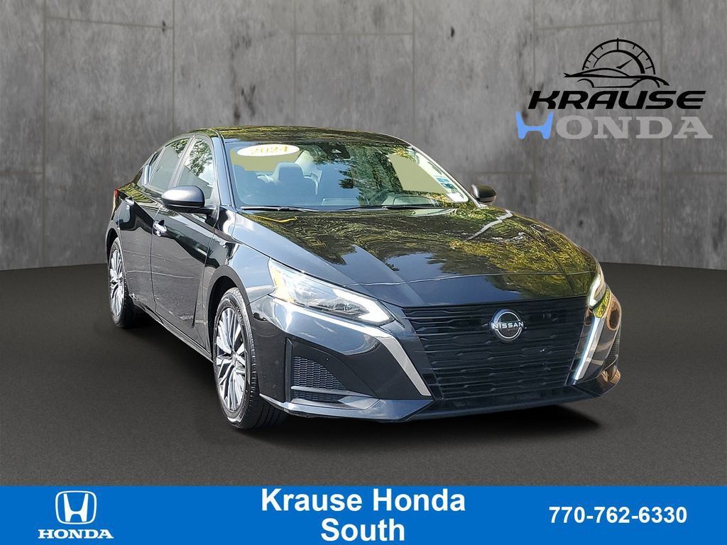 Used 2024 Nissan Altima 2.5 SV FWD image 1