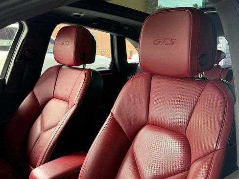 Certified 2024 Porsche Macan GTS AWD/4WD image 12